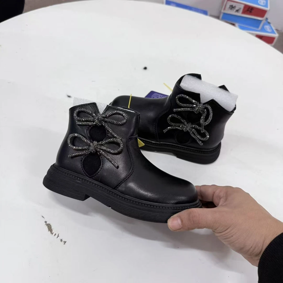 5366儿童修面皮拉链马丁靴中筒时尚冬季厚底单靴圆头短筒
