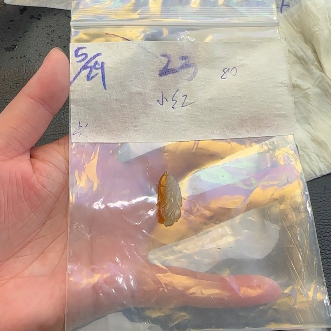 定制翡翠未镶嵌小*?