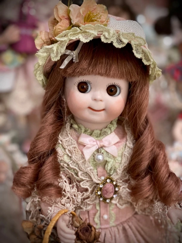 美国艺术家1979年 陶瓷娃娃孤品，不退，不换，顺丰到付当面验收。