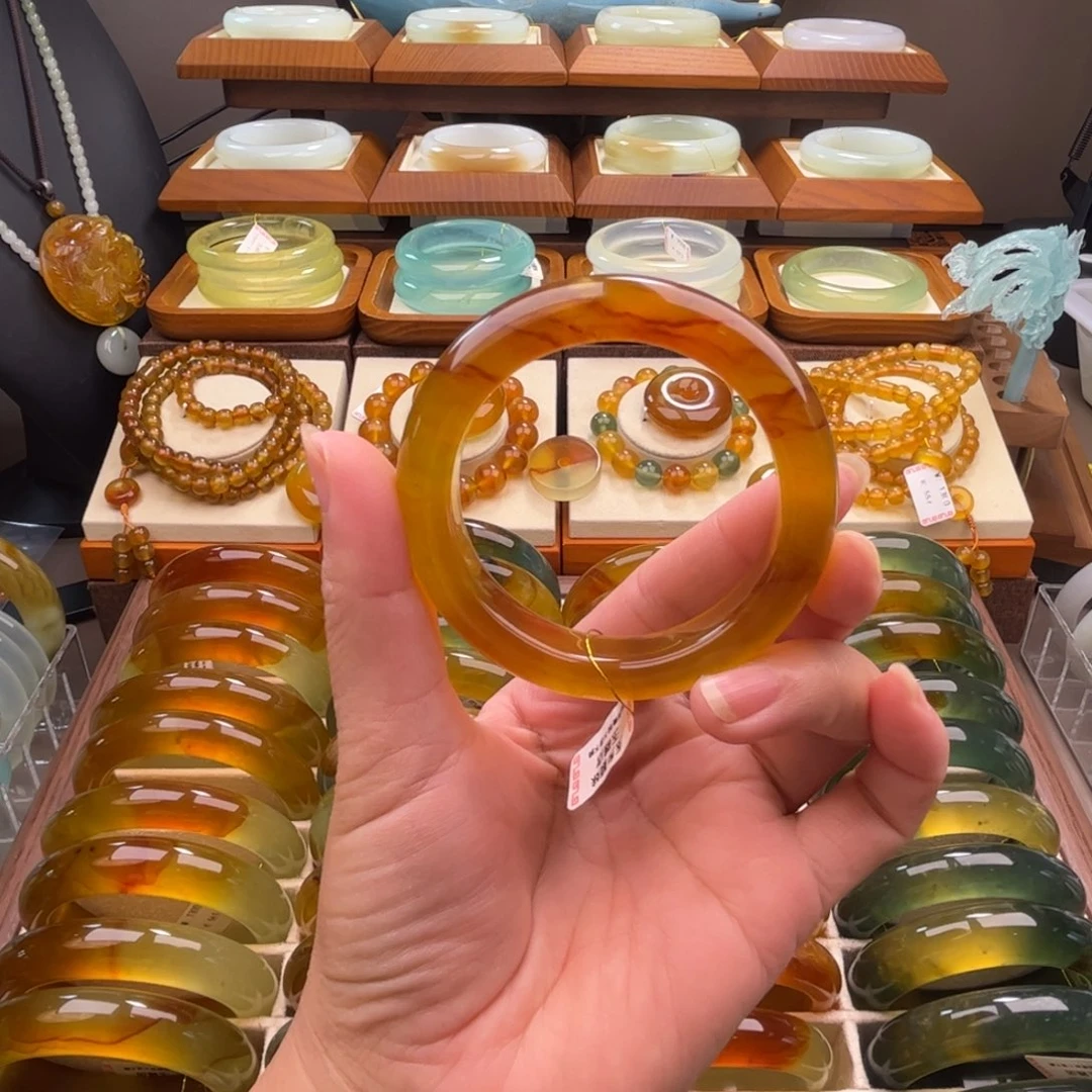 蛇纹石玉未镶嵌手镯56