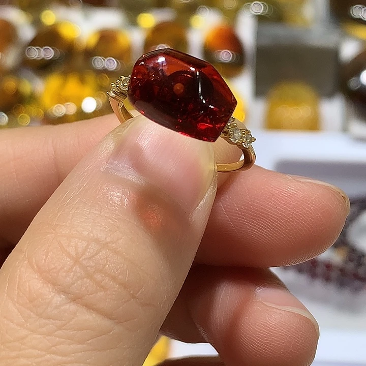 琥珀银S925镶嵌戒指血珀戒指