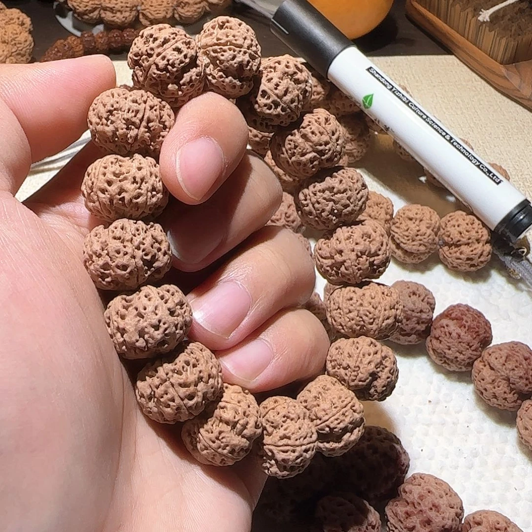 金刚菩提吊坠梅花