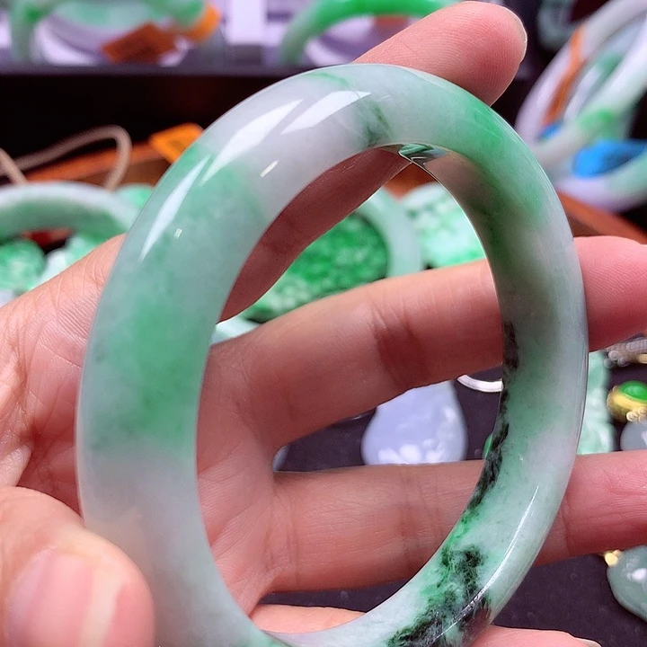 未镶嵌手镯翡翠翡翠