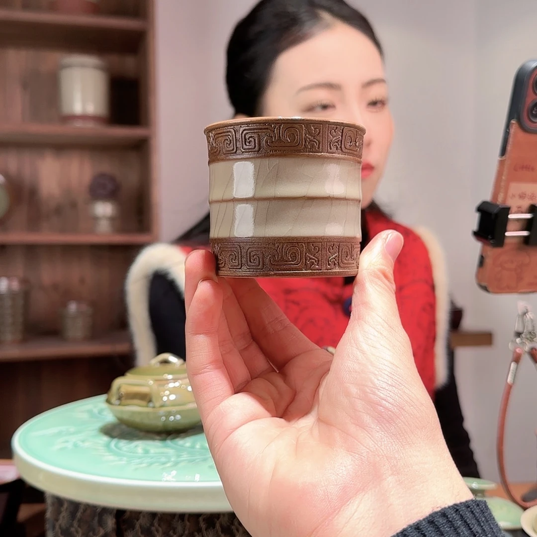 西周竹节桶杯哥窑