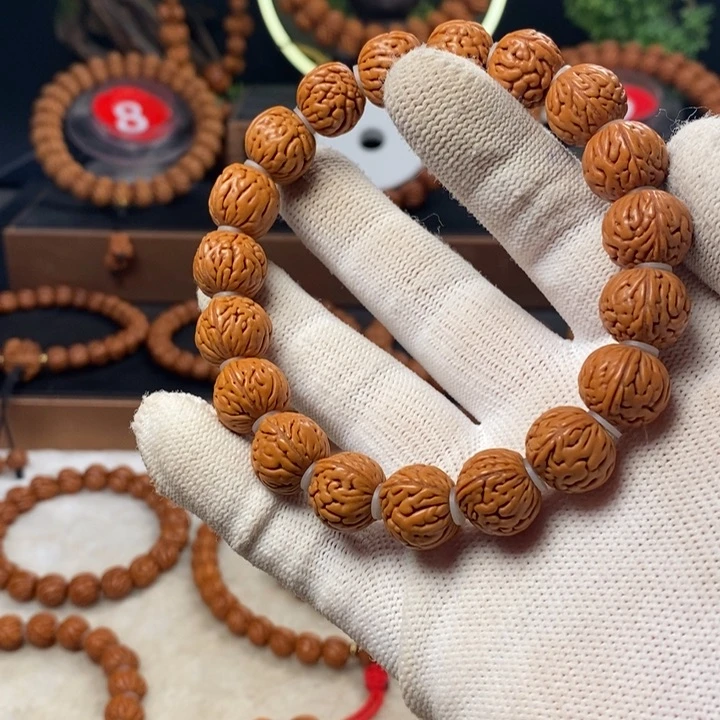 桃核吊坠秦岭龙纹桃核