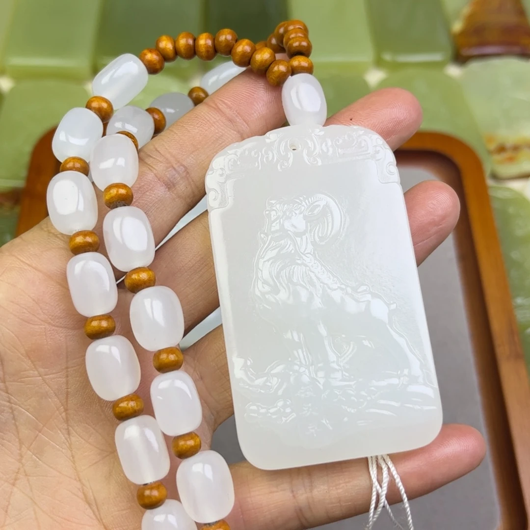 新疆昆仑山料小羊