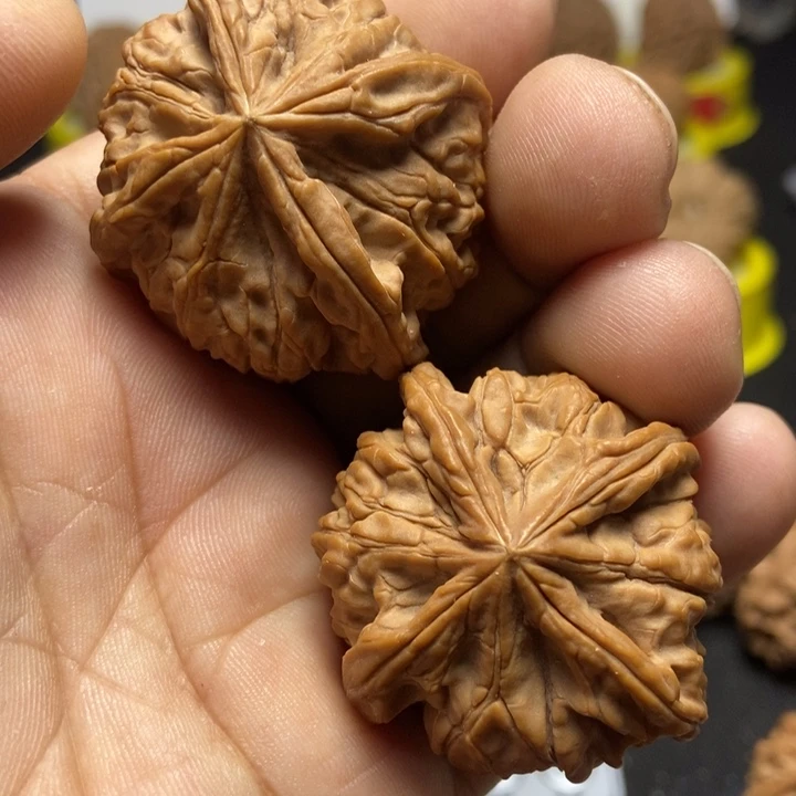 文玩核桃把件四棱6