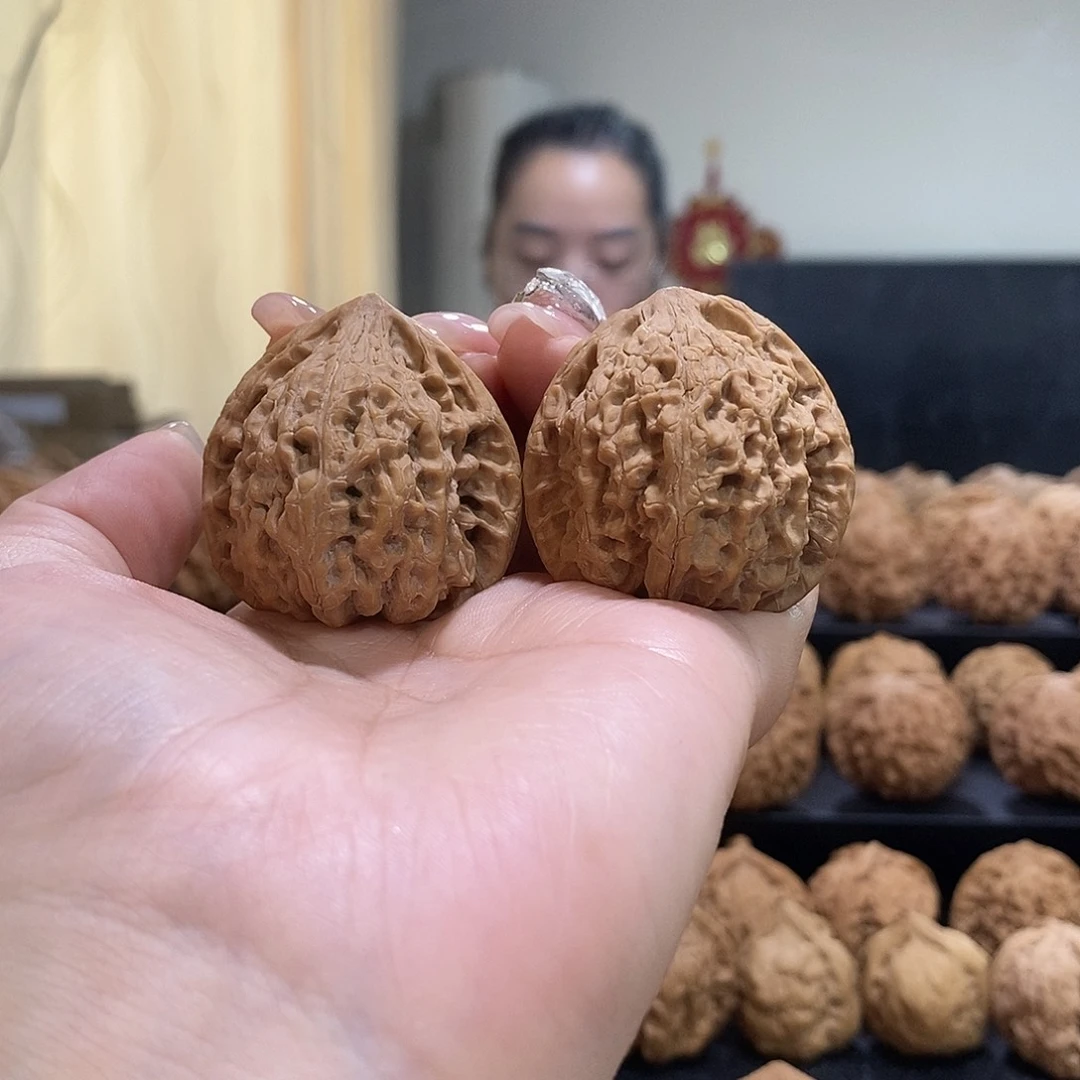 把件文玩核桃38虎头王有伤