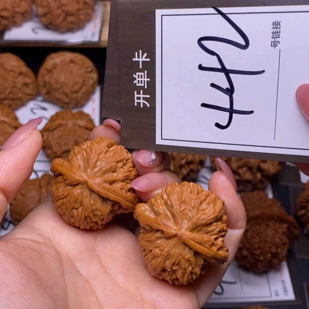 文玩核桃把件38白狮子442