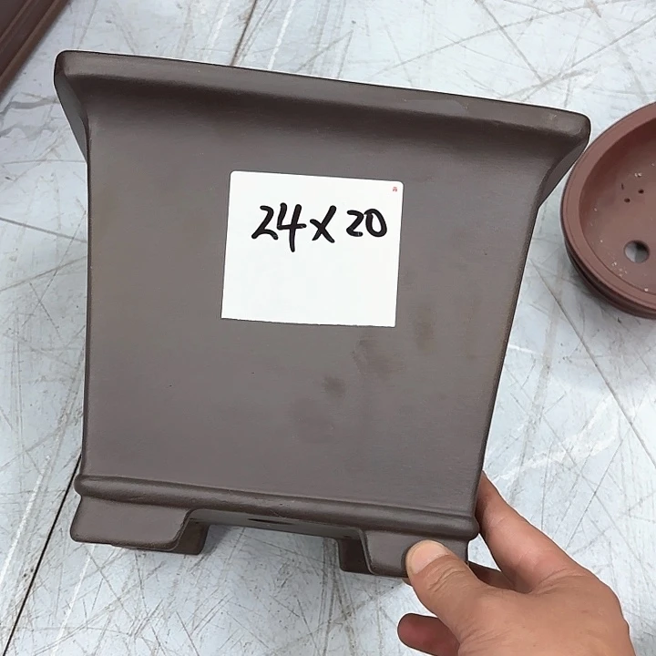 紫砂花盆紫砂的颜色很好看呀