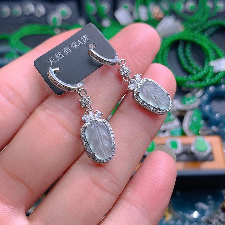 翡翠戒指未镶嵌翡翠
