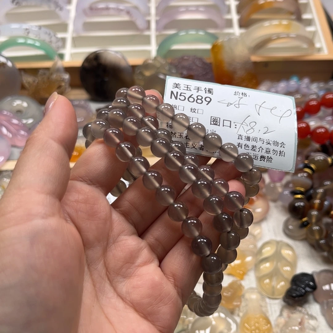 一***情玛瑙/玉髓未镶嵌手镯5689