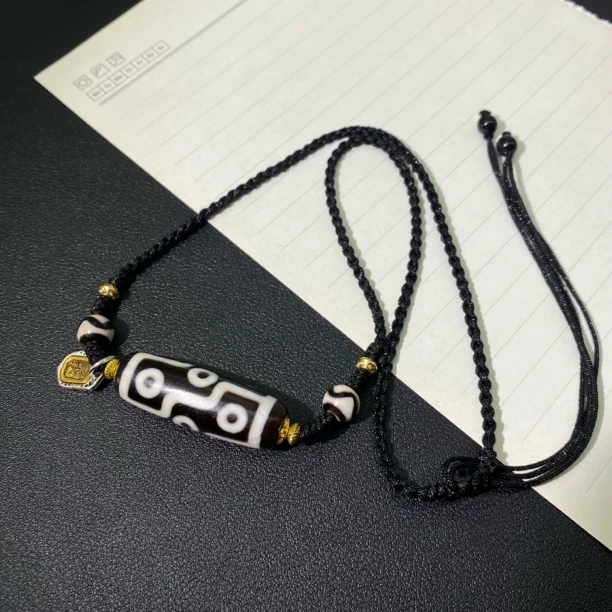 九眼天珠锁骨链玛瑙