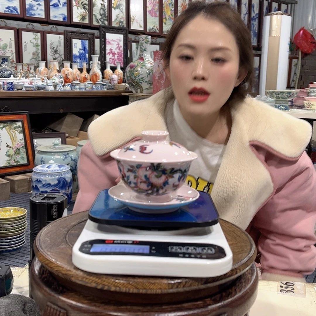 摆件陶瓷/////景德镇陶瓷瓷器。