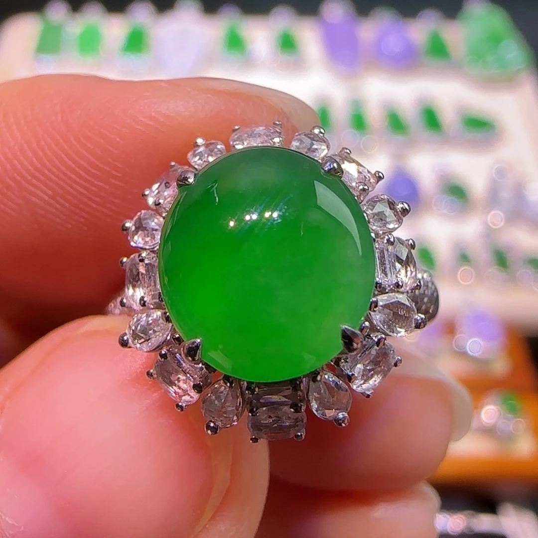 翡翠18K金镶嵌戒指