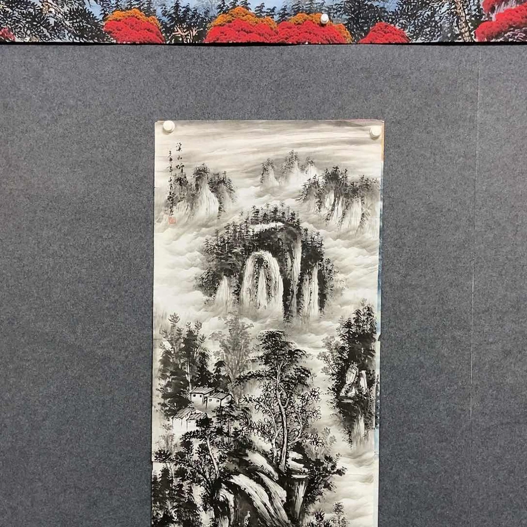 国画四尺水墨山水一副