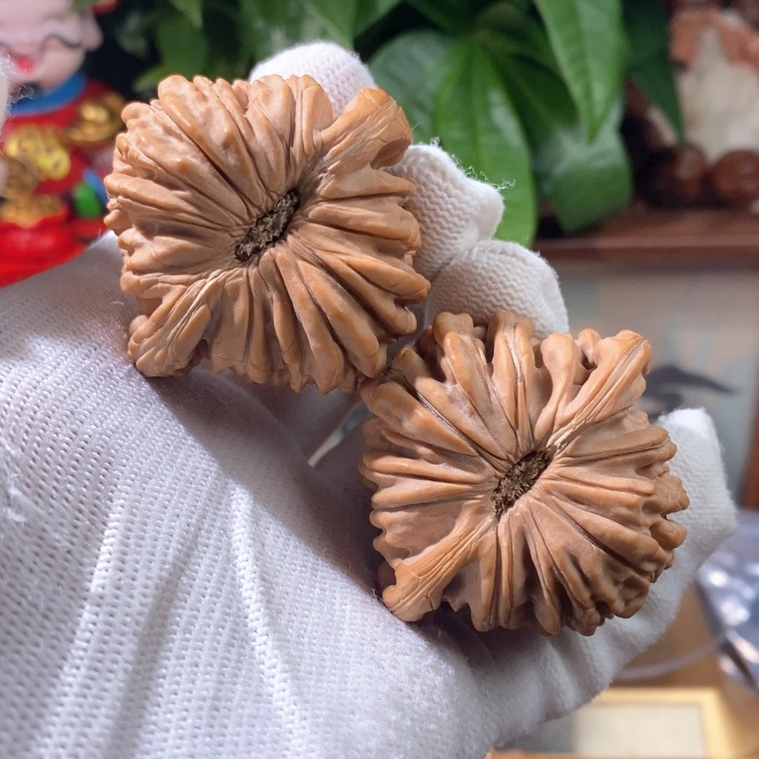 文玩核桃吊坠美****9四座楼