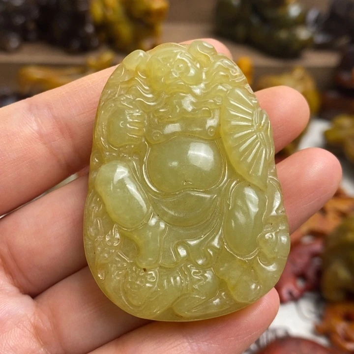 蛇纹石玉未镶嵌颈饰09