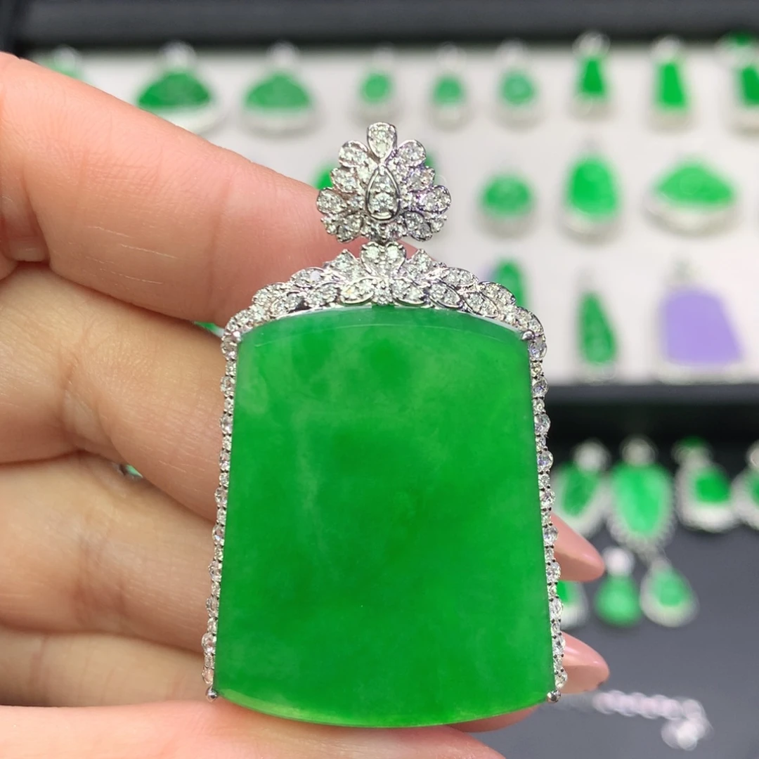 翡翠18K金镶嵌吊坠(不含链)