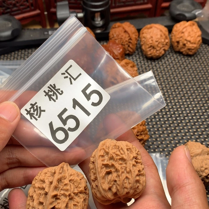 文玩核桃吊坠西北