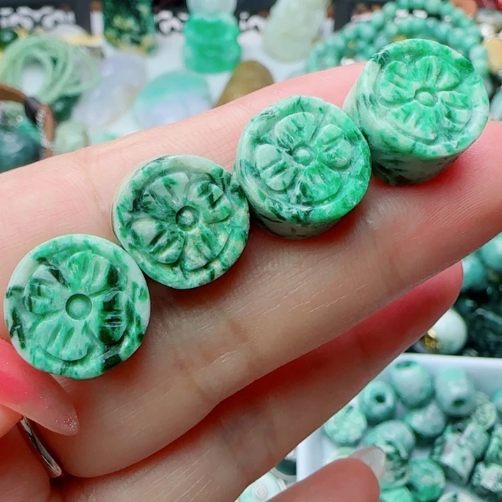 翡翠未镶嵌颈饰天然A货28