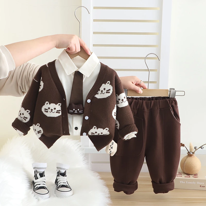 男童2025秋季新款长袖衬衫保暖毛衣束脚长裤猫咪系列三件套
