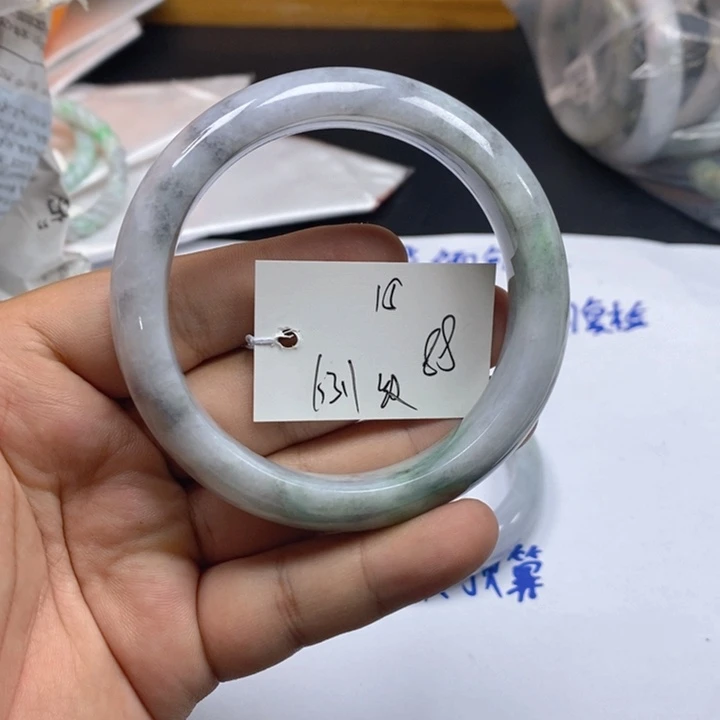 未镶嵌手镯翡翠天然翡翠