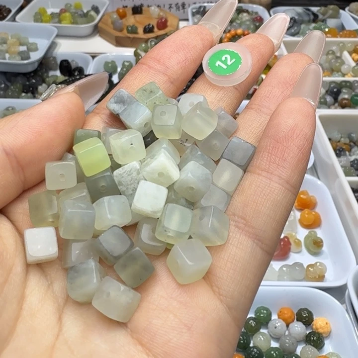 未镶嵌和田玉珠宝半成品