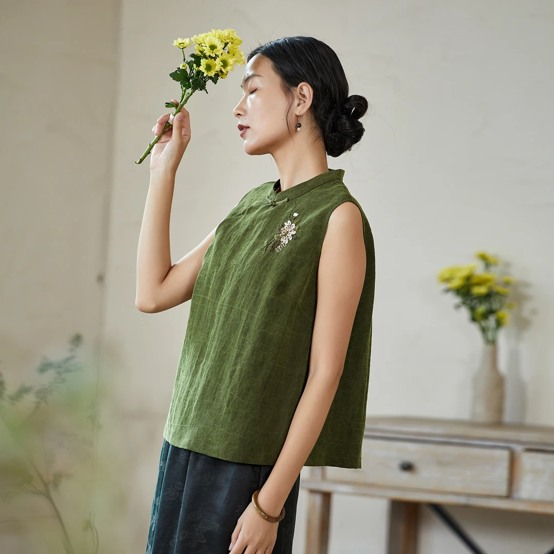 布小匠原创非遗桑蚕丝龟纹香云纱绣花无袖上衣女新中式盘扣背心