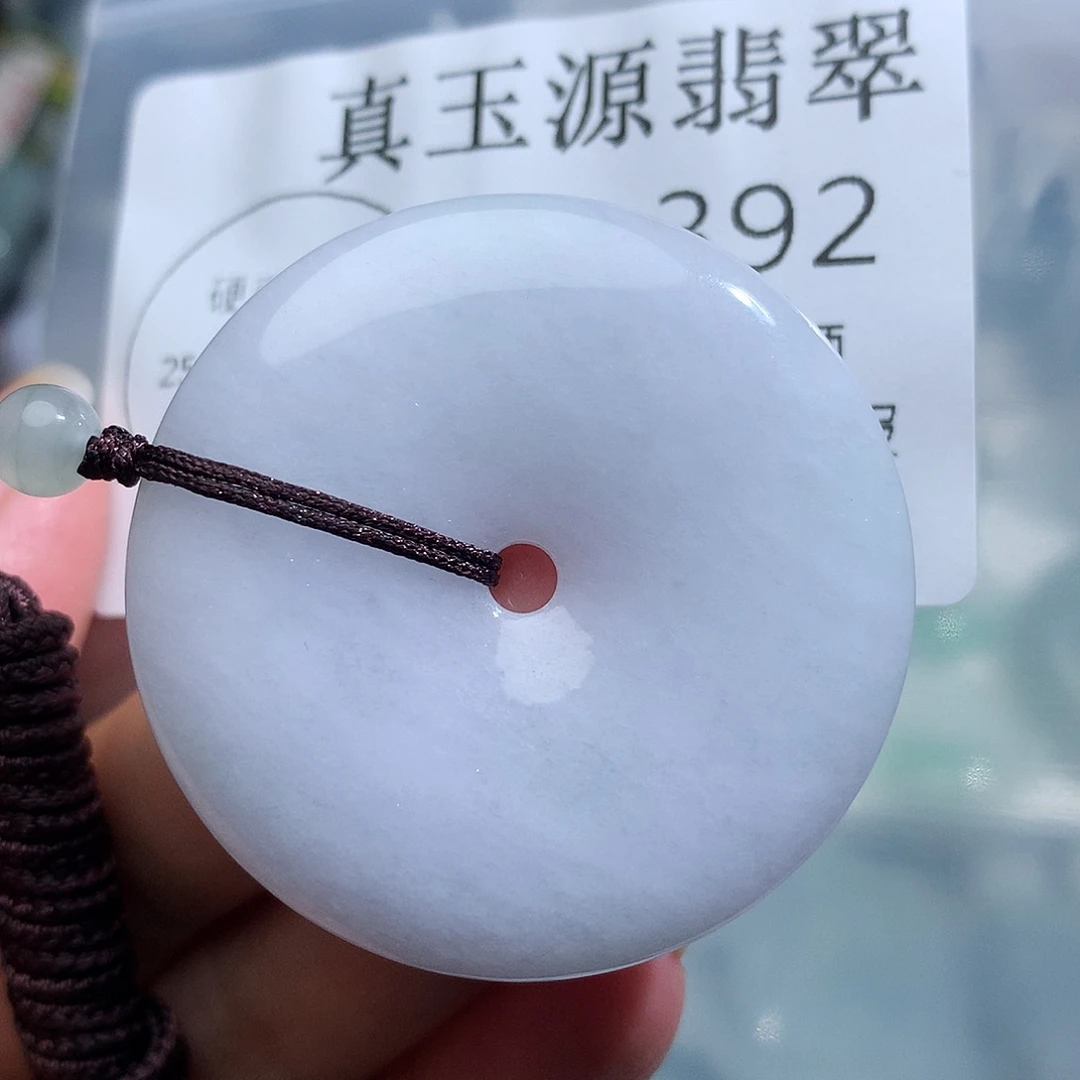 翡翠未镶嵌颈饰392