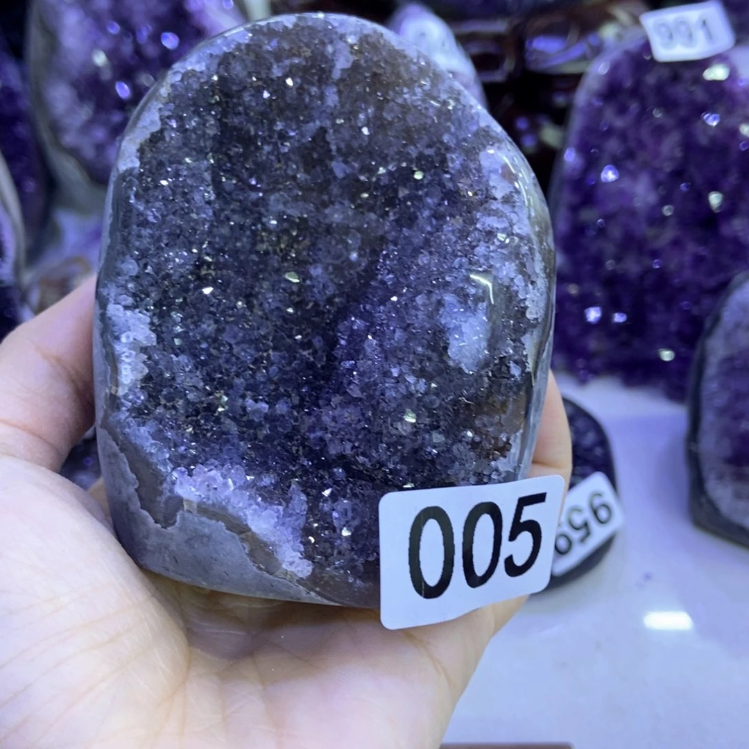 紫晶未镶嵌大型摆件（非配饰）