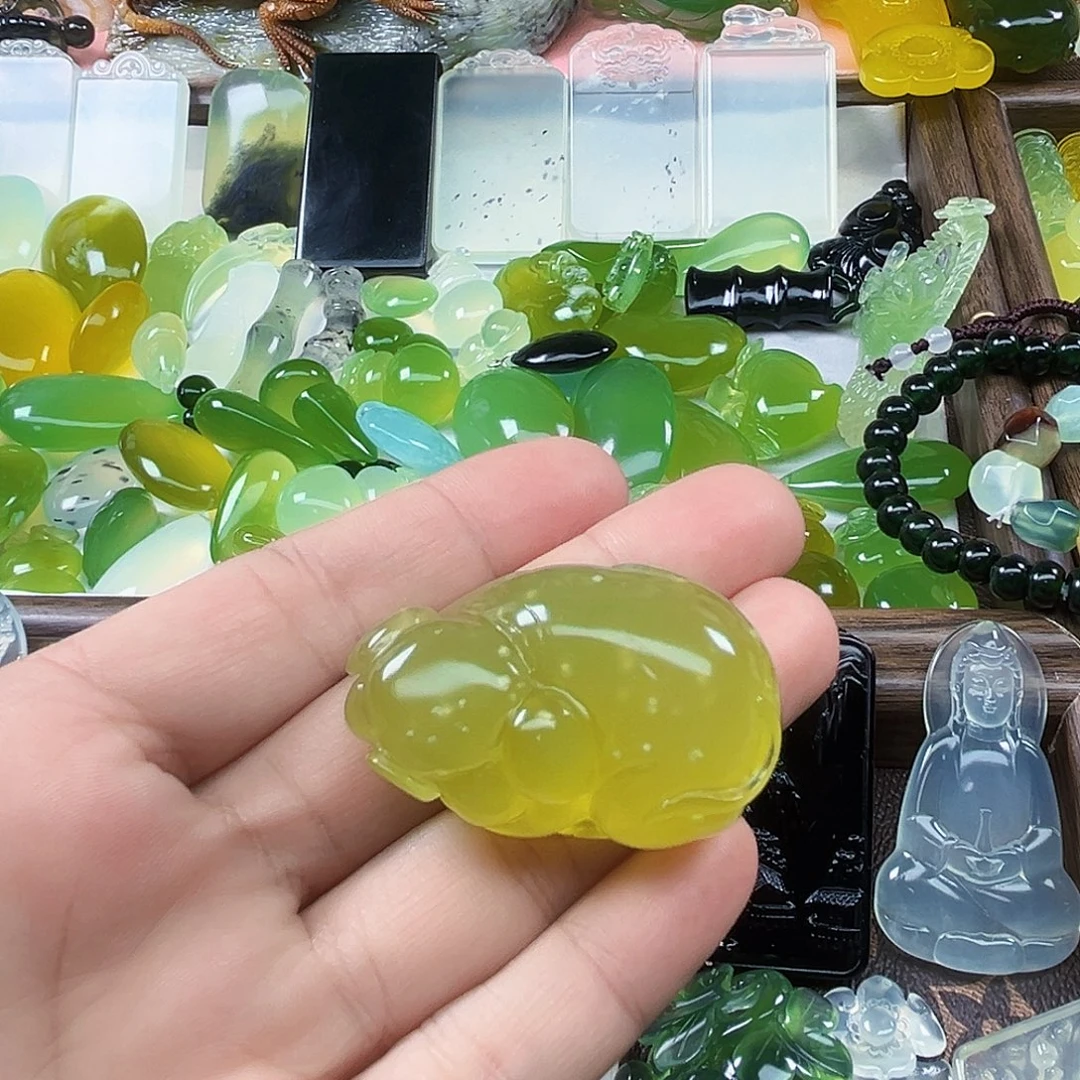 岫玉未镶嵌吊坠(不含链)