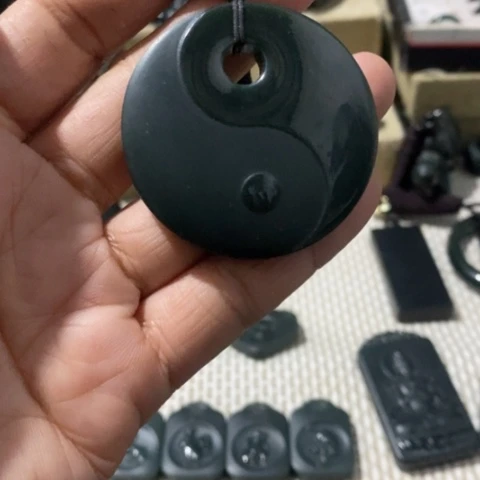 和田玉挂件未镶嵌