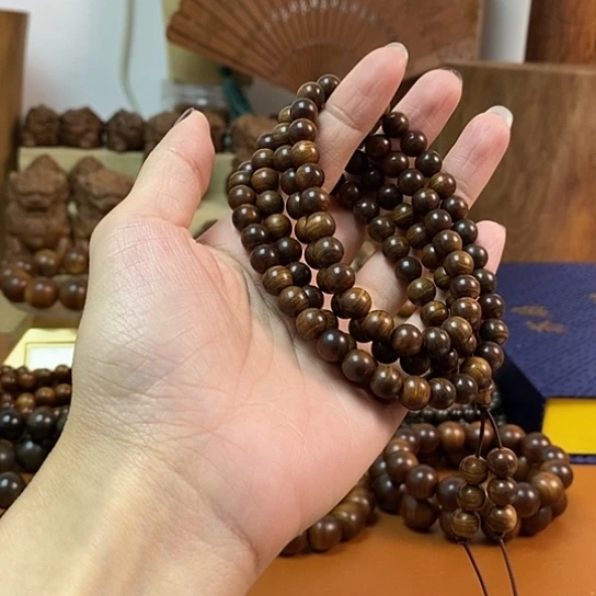 老山檀香黑肉沉水0.8/108颗