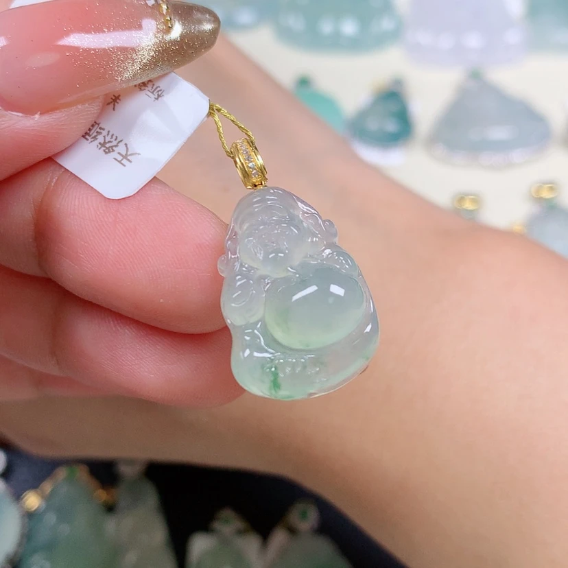 【闪购商品】翡翠18K金镶嵌颈饰财神