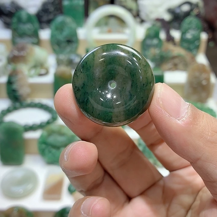 独山玉未镶嵌颈饰11.5厚度