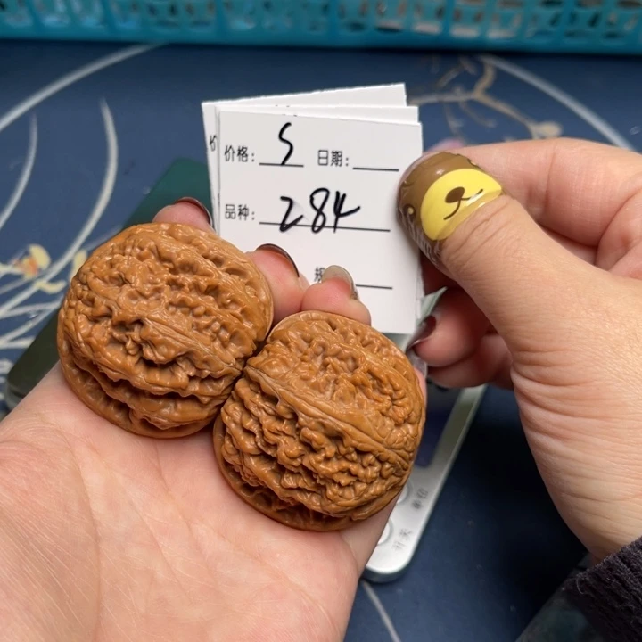 文玩核桃把件粗筋42