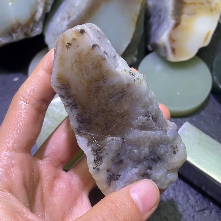 和田玉（糖玉）未镶嵌珠宝半成品