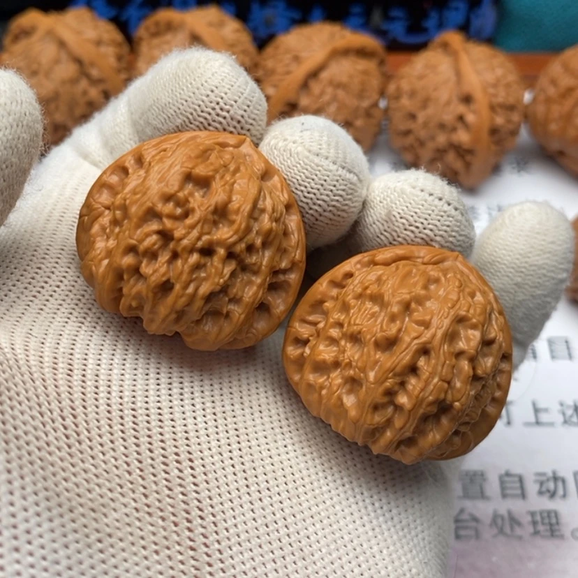 【闪购商品】吊坠文玩核桃Q***K6白狮子