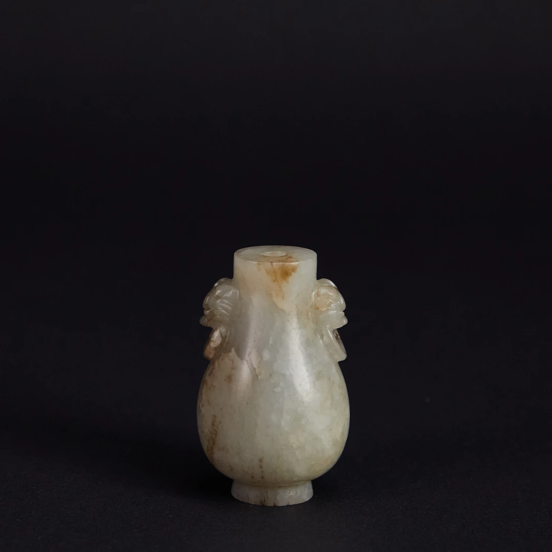 LOT 121629明代 和田青白玉兽耳衔环瓶