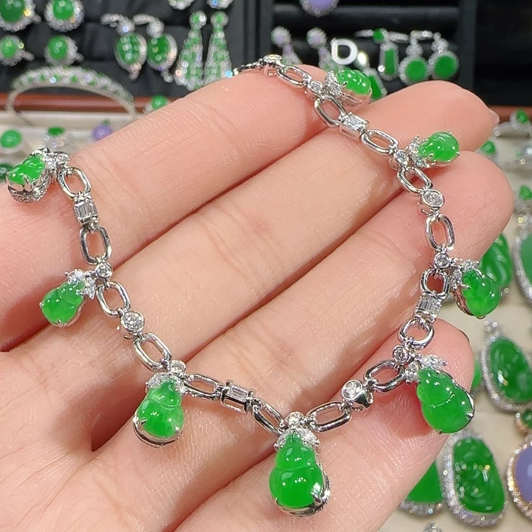 翡翠吊坠(不含链)18K金镶嵌