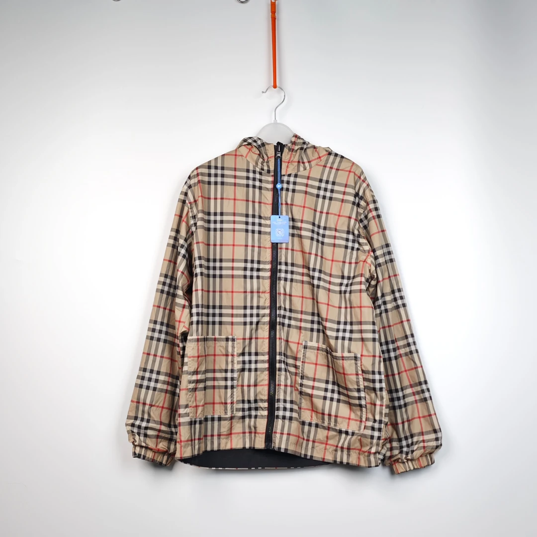 95新 BURBERRY/博柏利 海囤Q/巴宝莉上衣/L码/ac41189