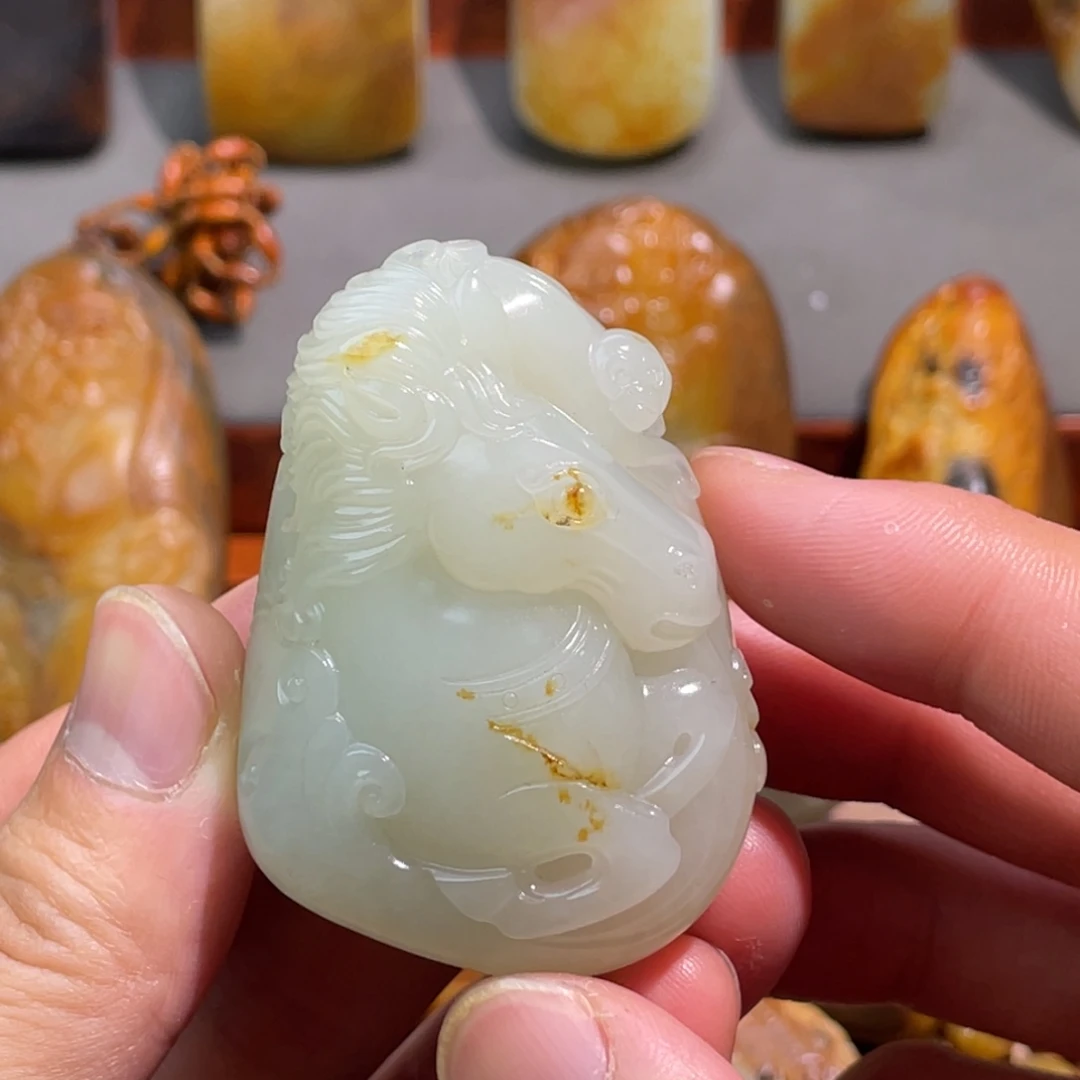 和田玉未镶嵌颈饰