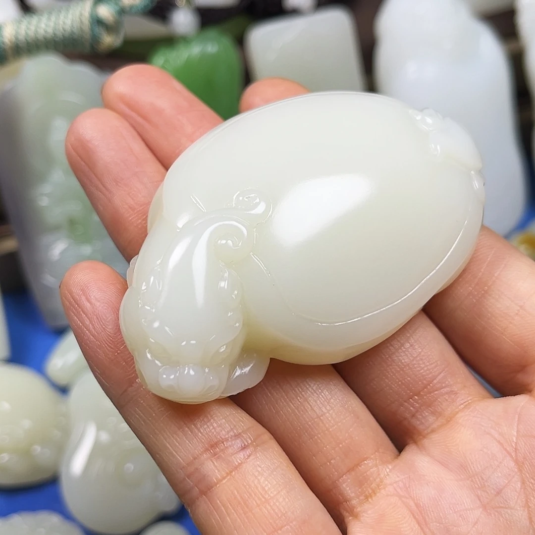 和田玉未镶嵌挂件承***行