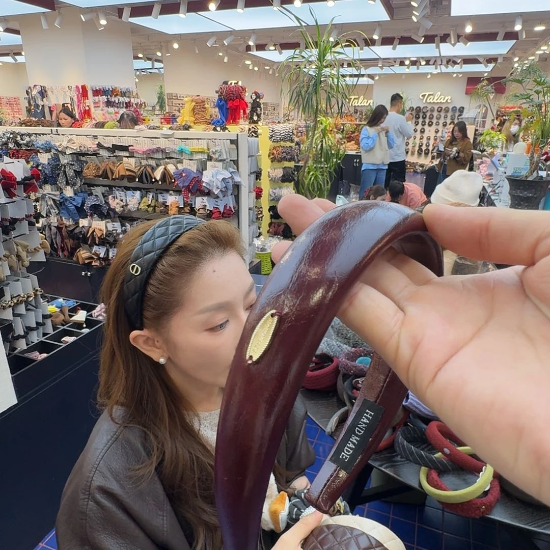 布艺铁合金皮面后马哥色发箍