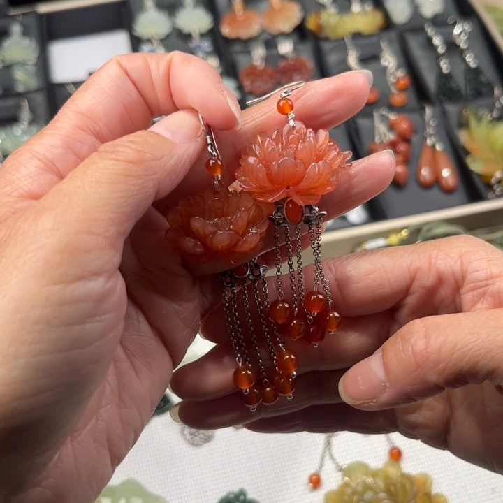 蛇纹石玉耳饰银S925镶嵌小***豆