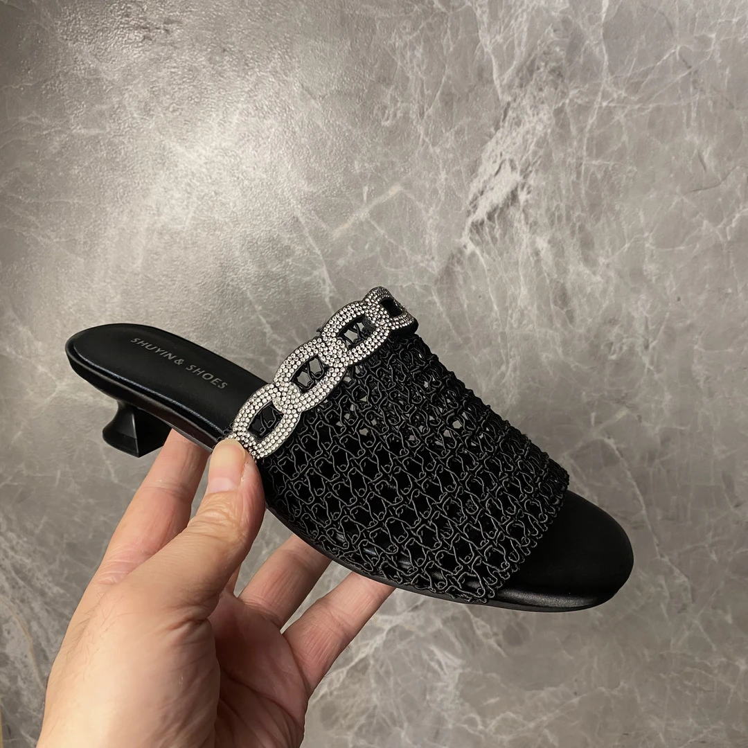 新款羊皮鞋垫镂空水钻凉拖32956黑色