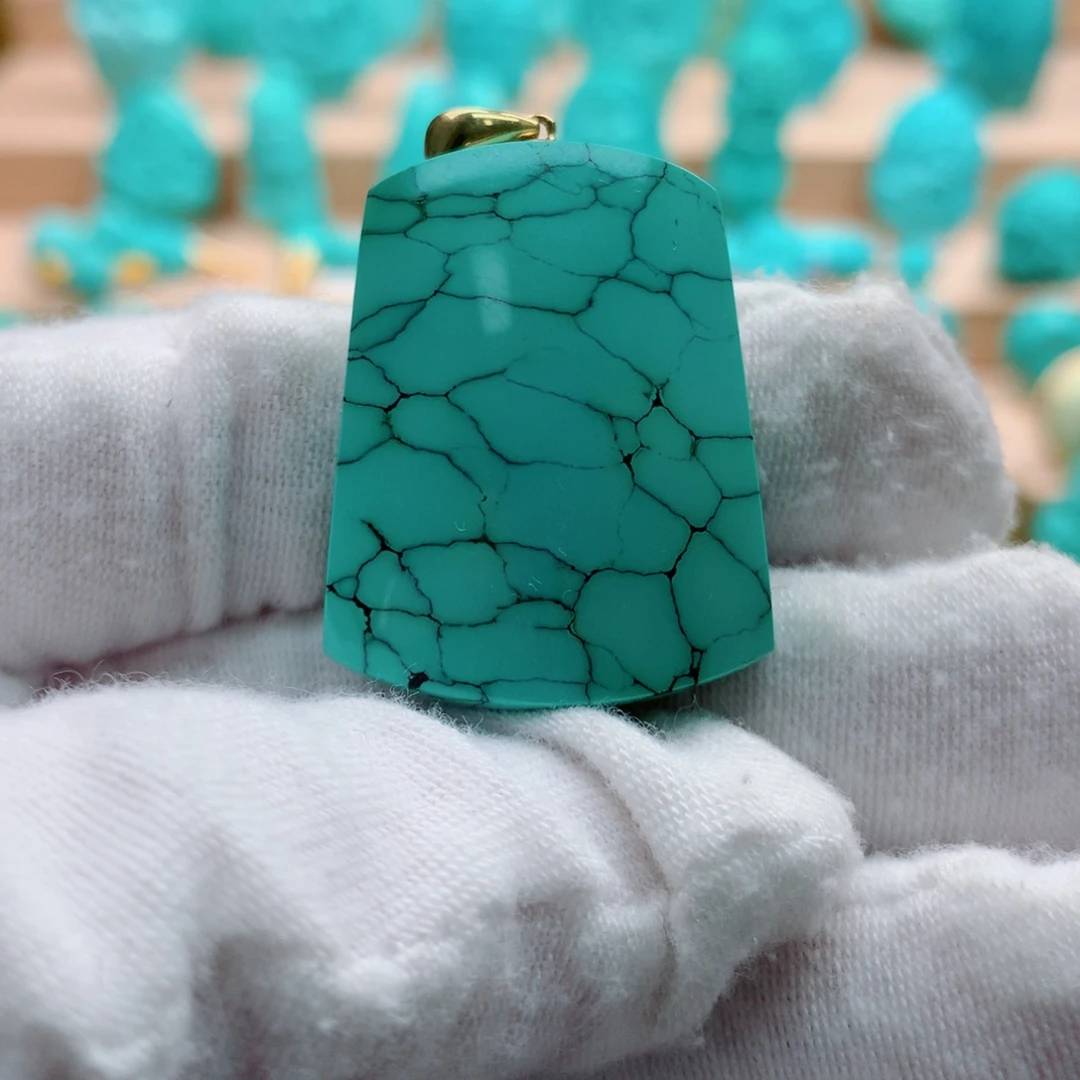 绿松石18K金镶嵌配饰