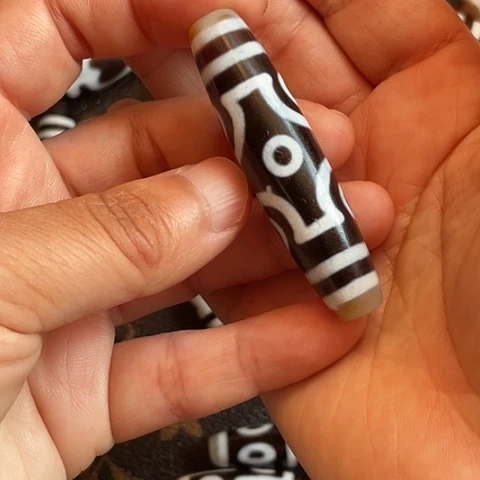 玛瑙/玉髓单珠未镶嵌时**迁