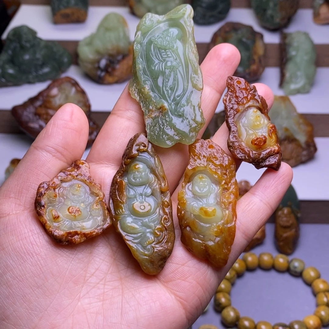 岫岩河磨玉（透闪石质玉）未镶嵌挂件梦**影